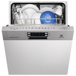 Electrolux ESI 7510 ROX Dishwasher Photo