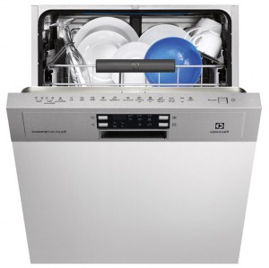 Electrolux ESI 7620 RAX Dishwasher Photo