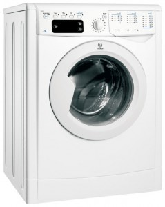 Indesit IWE 5105 洗衣机 照片