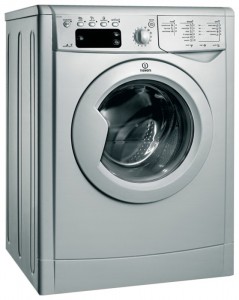 Indesit IWE 7145 S 洗濯機 写真